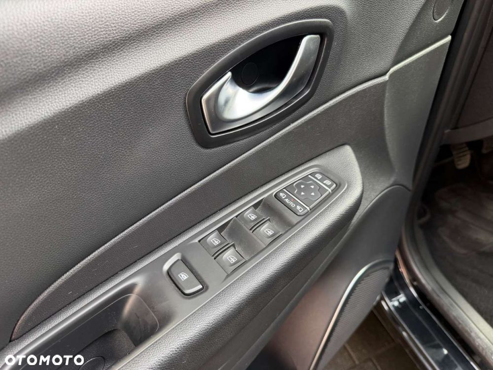 Renault Captur - 21