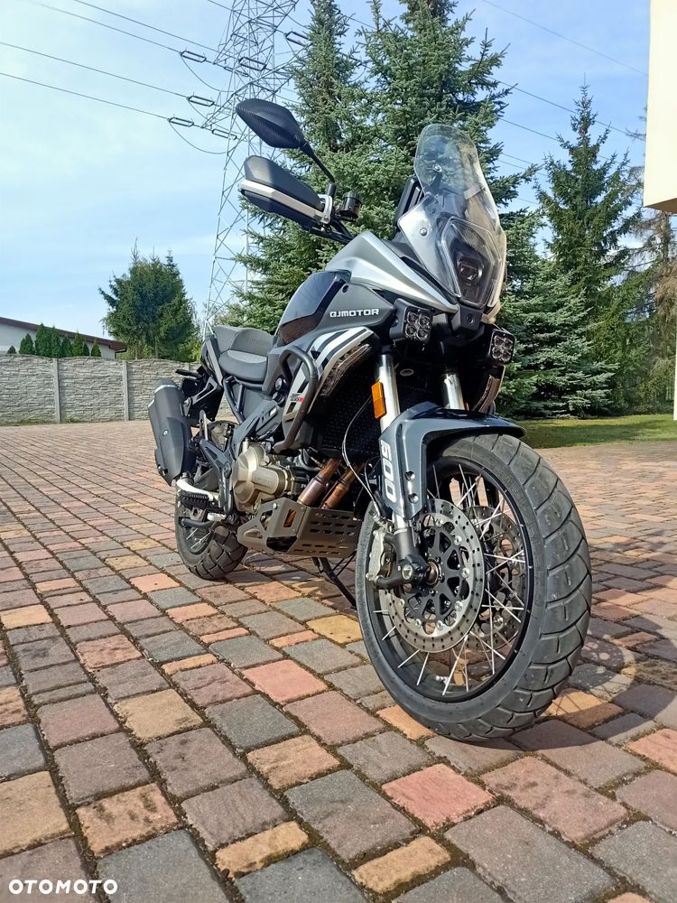 QJMOTOR SRT 600SX - 9