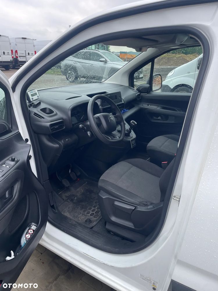 Citroën BERLINGO XL - 14