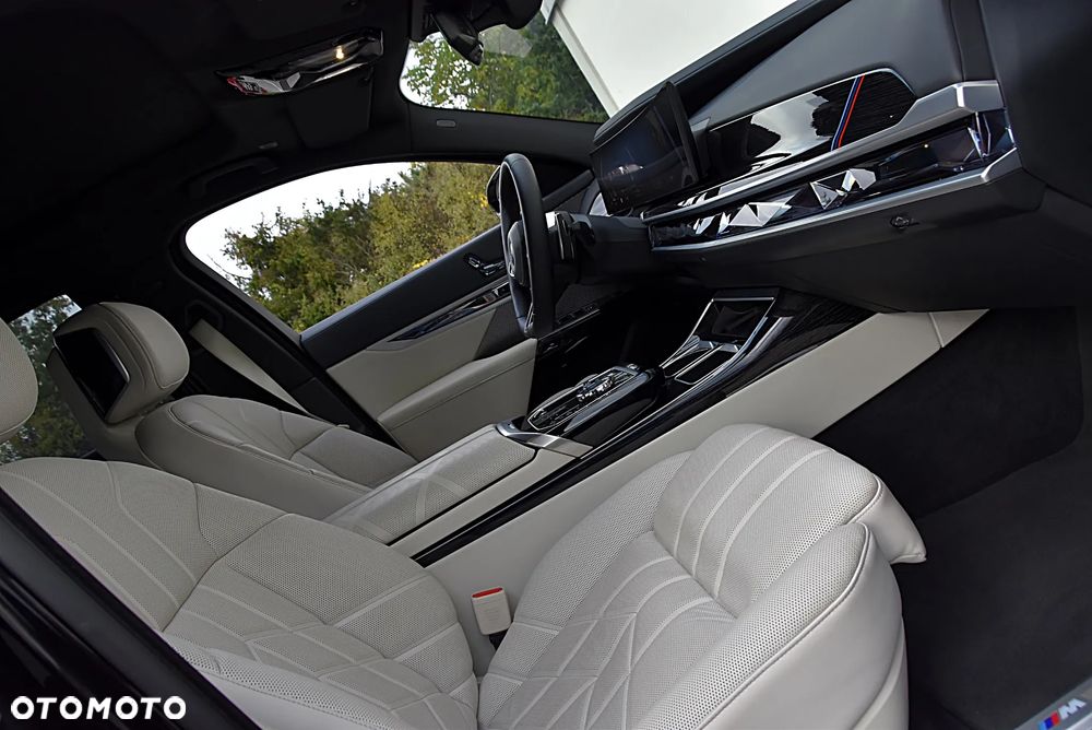 BMW Seria 7 740d xDrive mHEV sport - 21