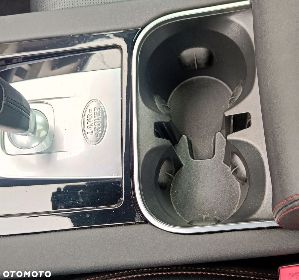 Land Rover Discovery Sport - 32