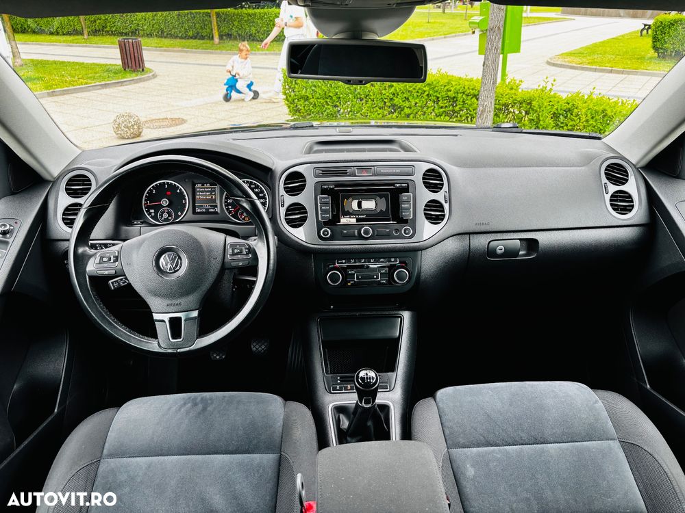 Volkswagen Tiguan 2.0 TDI DPF BlueMotion Technology Exclusive - 5