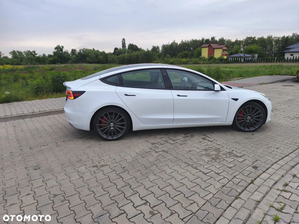 Tesla Model 3 - 2