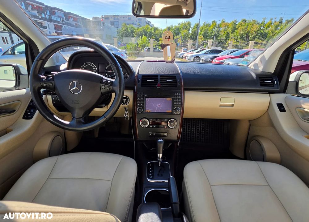 Mercedes-Benz A 200 - 5