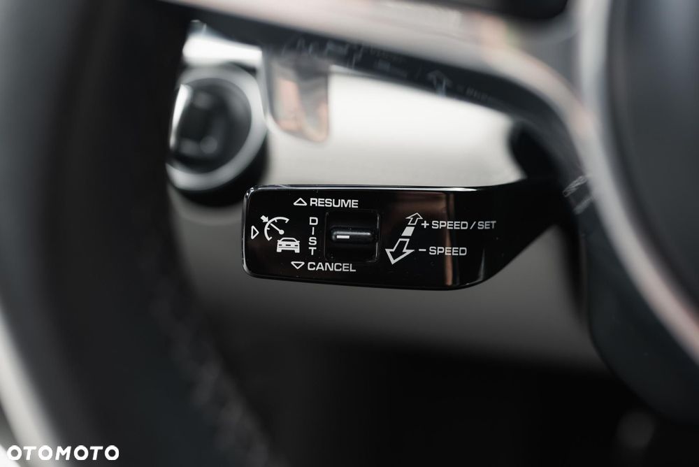 Porsche Panamera 4S - 27