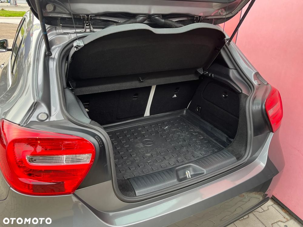 Mercedes-Benz Klasa A 180 (BlueEFFICIENCY) Urban - 22