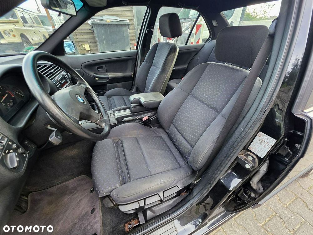 BMW Seria 3 316i - 10