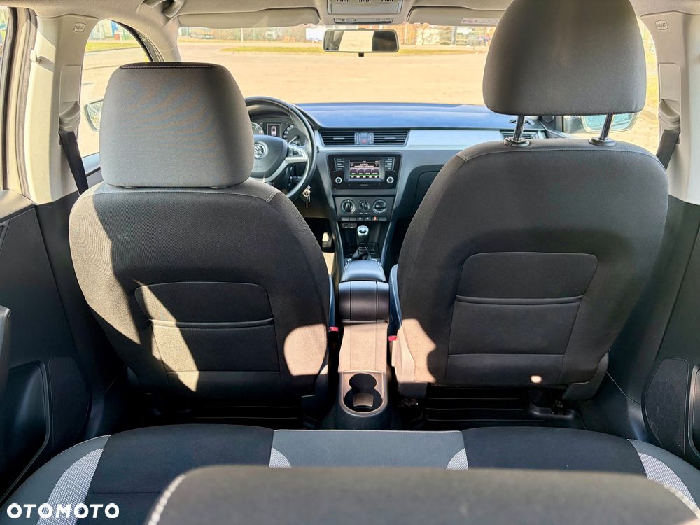 Skoda RAPID 1.2 TSI Ambition - 9