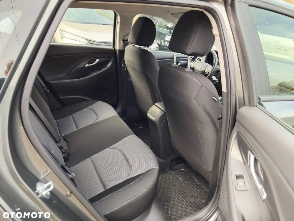 Hyundai i30 1.5 T-GDI 48V Modern - 23