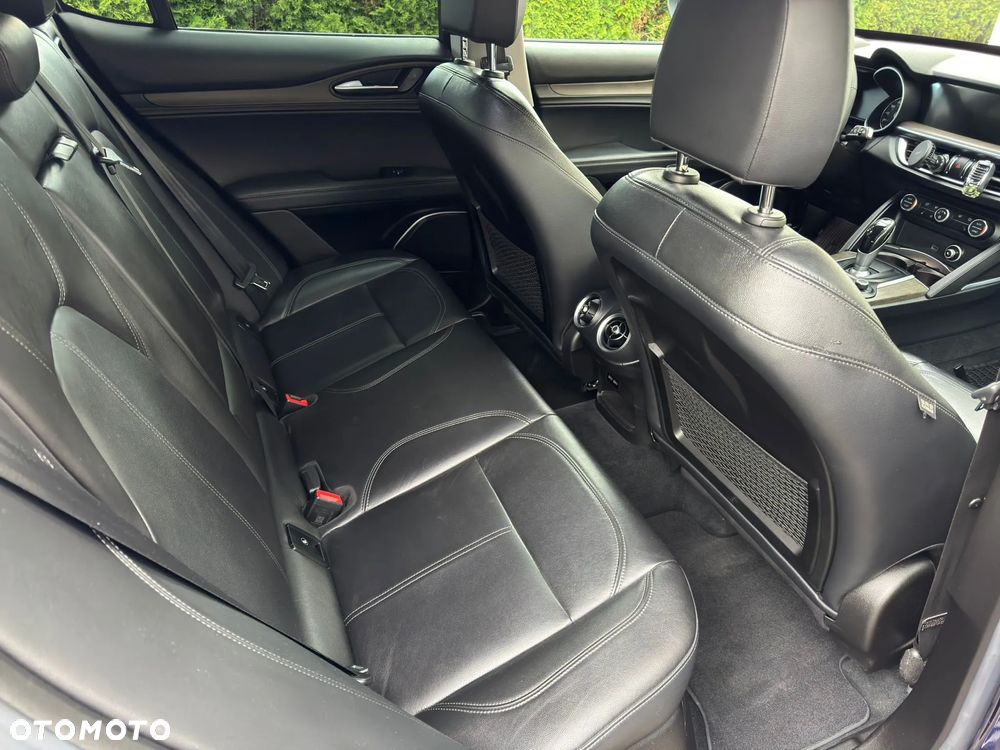 Alfa Romeo Stelvio 2.0 Turbo TI Q4 - 17