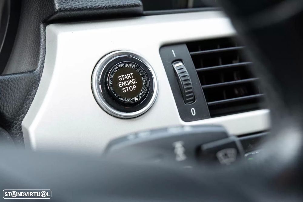 BMW 318 d Pack M - 17