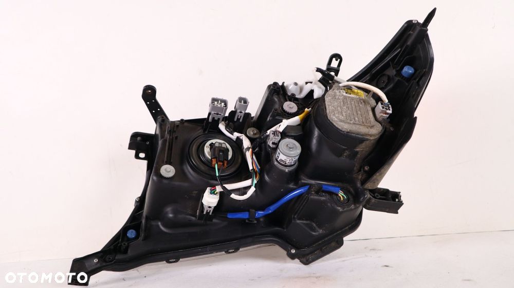 TOYOTA LAND CRUISER 200 LAMPA PRAWA PRZÓD LIFT - 8