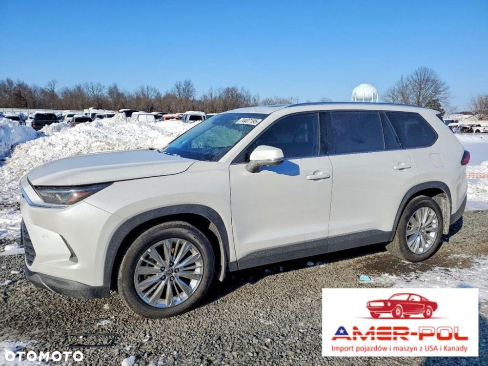 Toyota Grand Highlander - 1