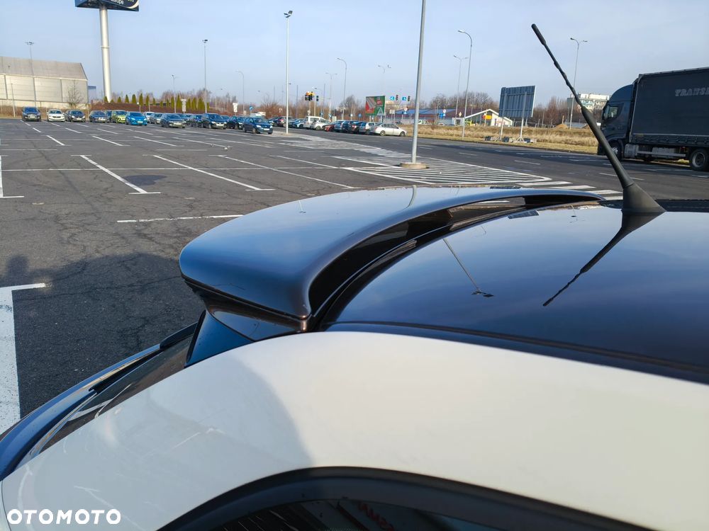 Audi A1 3-drzwiowe 1.6 TDI S line edition - 13