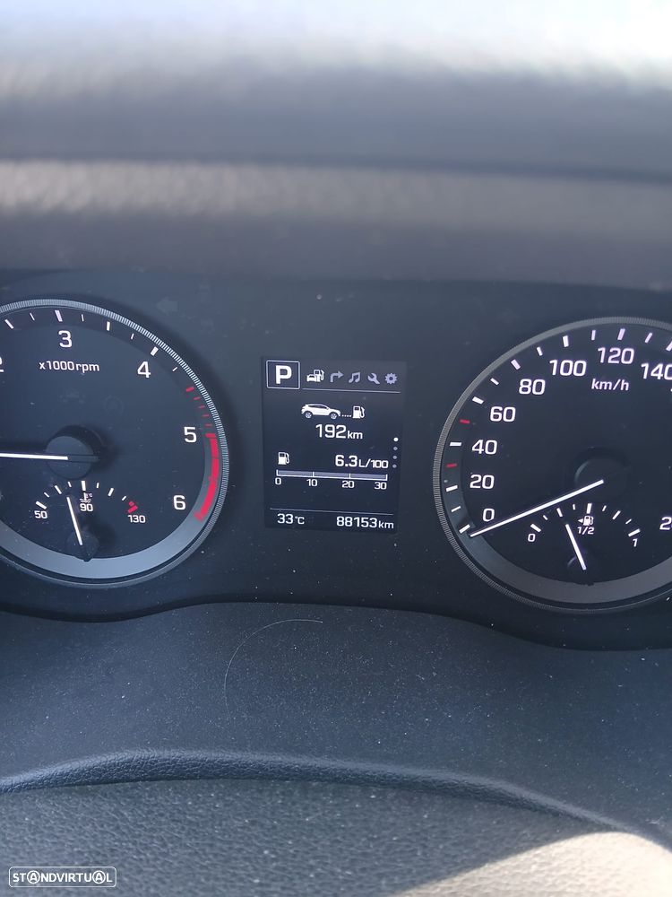 Hyundai Tucson 1.7 CRDi Executive DCT - 11