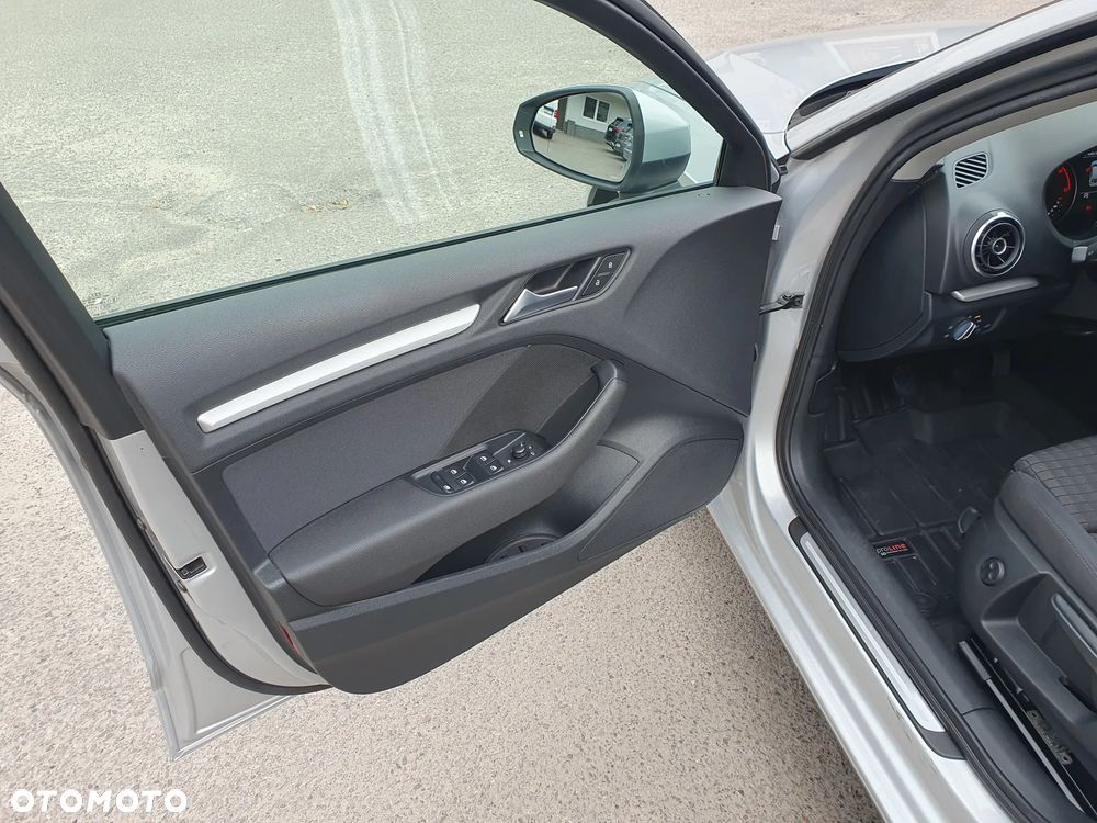 Audi A3 Sportback - 10