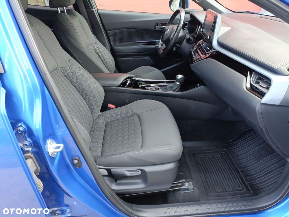 Toyota C-HR - 12