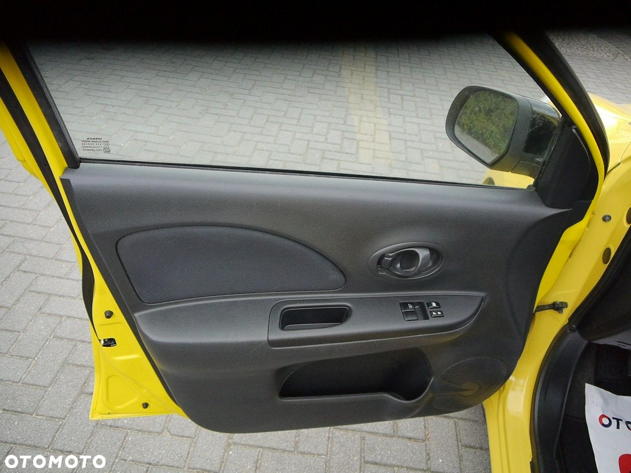 Nissan Micra 1.2 30 Jahre Edition - 17