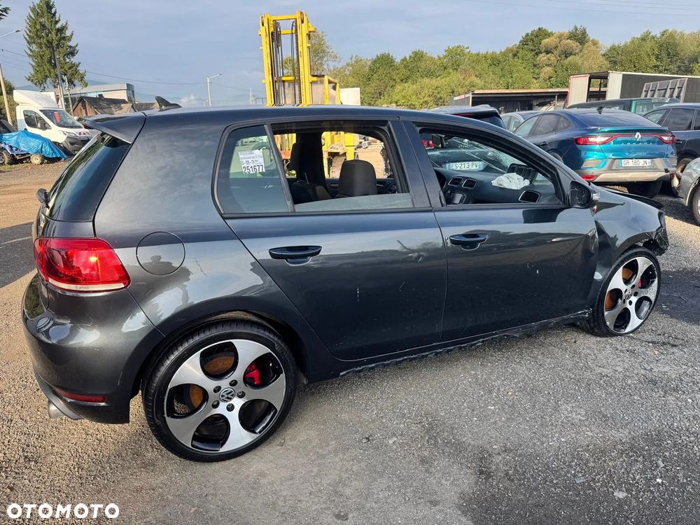 Volkswagen Golf VI 2.0 TSI GTI - 34