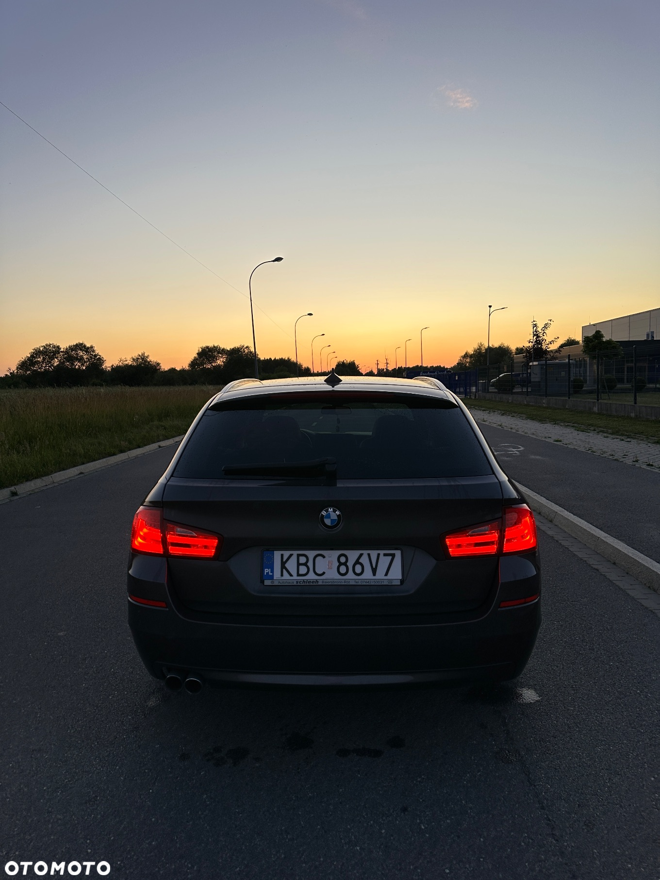 BMW Seria 5 520d Touring Luxury Line - 12