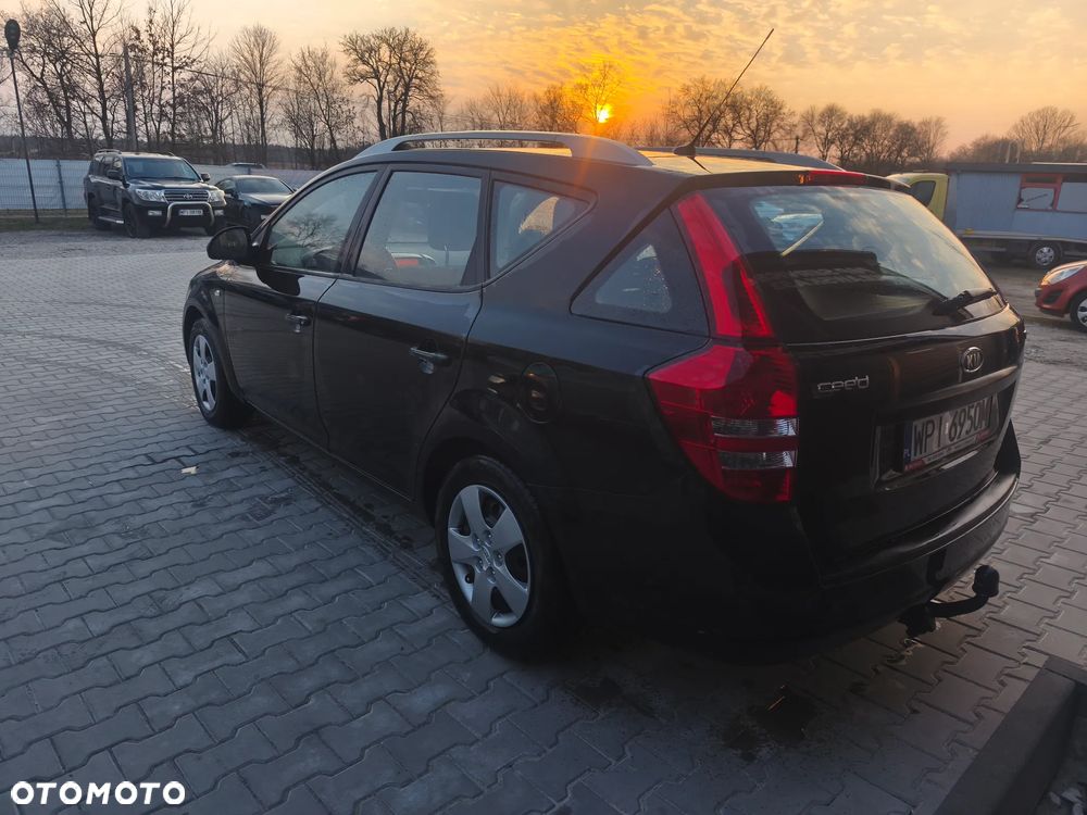 Kia Ceed 1.4 CVVT LX - 4