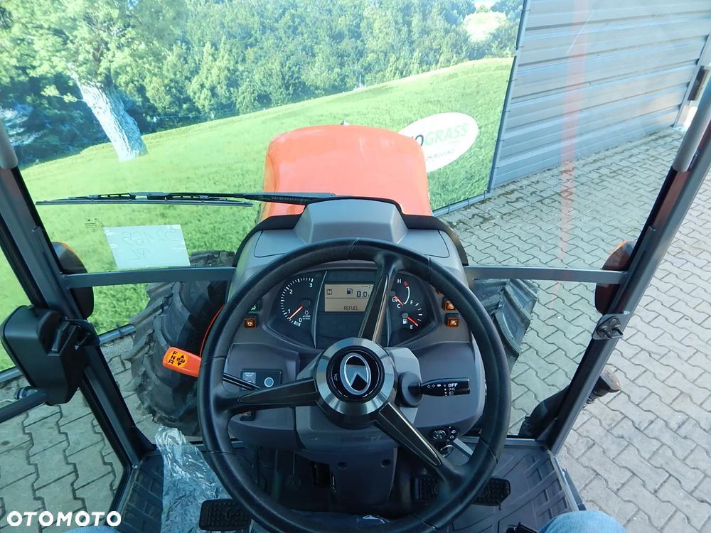Kubota L2-452 - 3