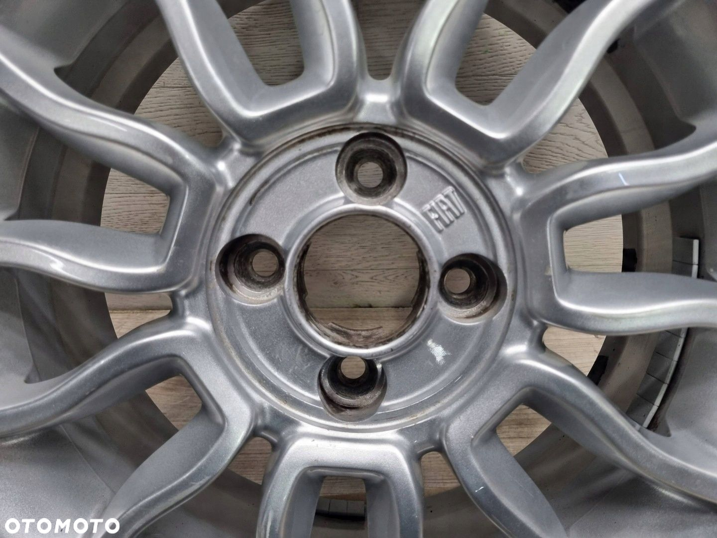 Felga Fiat 500 6Jx15H2 Et35 4x98 51906889 - 2