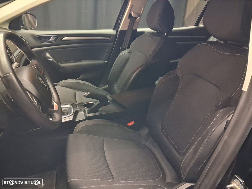 Renault Mégane 1.3 TCe Intens EDC - 9
