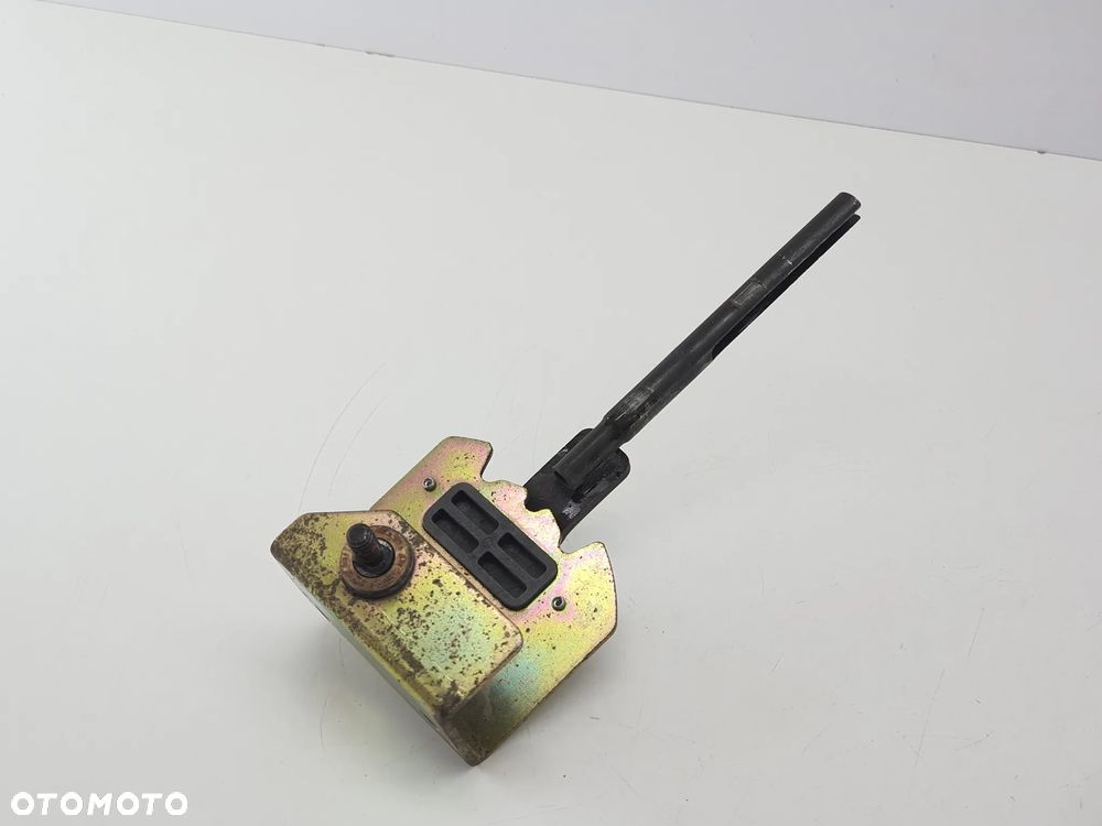 DZWIGNIA BIEGOW WYBIERAK DRAZEK  TGB BLADE 250 - 2