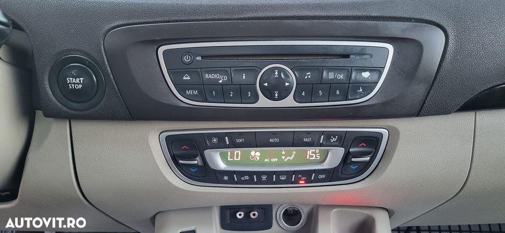 Renault Scenic - 15