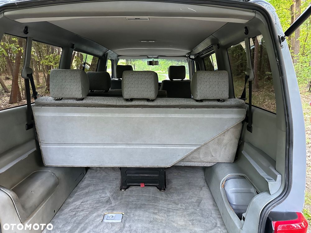 Volkswagen Caravelle GL - 15