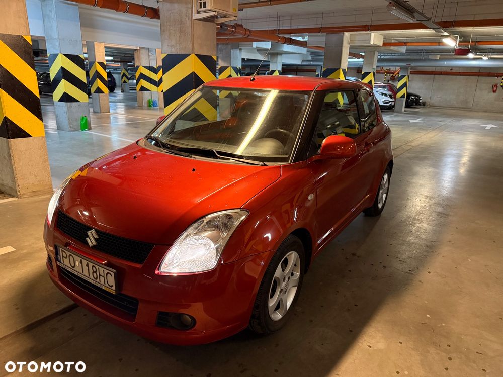 Suzuki Swift 1.5 GLX Sport - 1