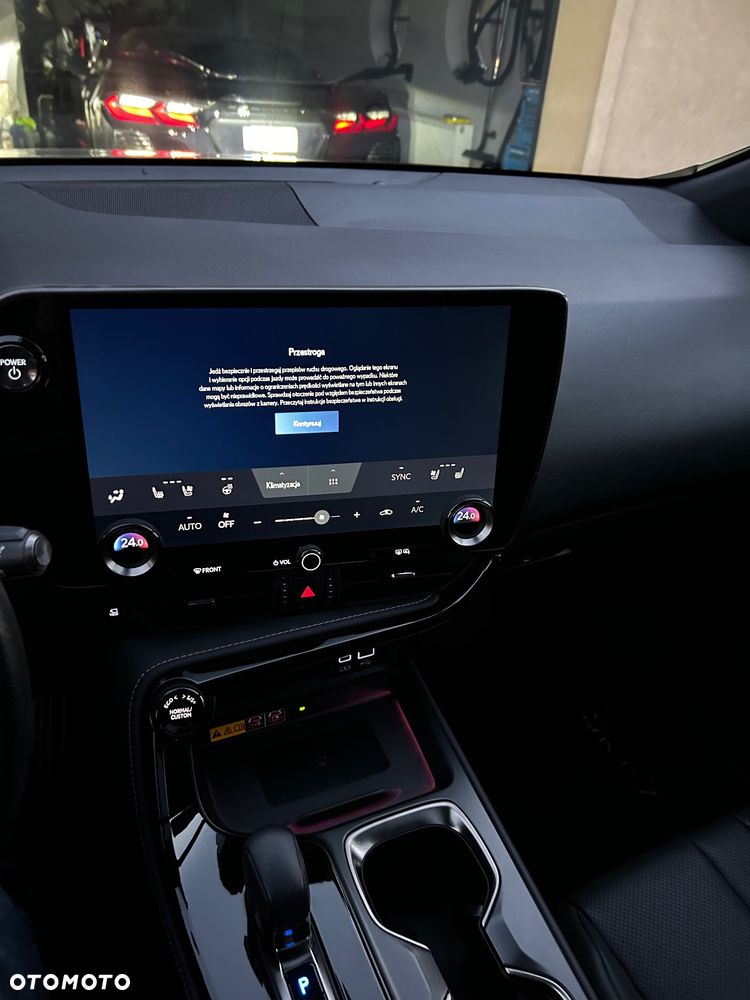 Lexus NX 450h+ F Sport AWD - 35