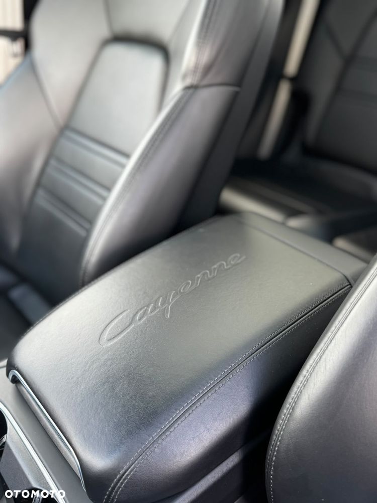 Porsche Cayenne Platinum Edition - 22