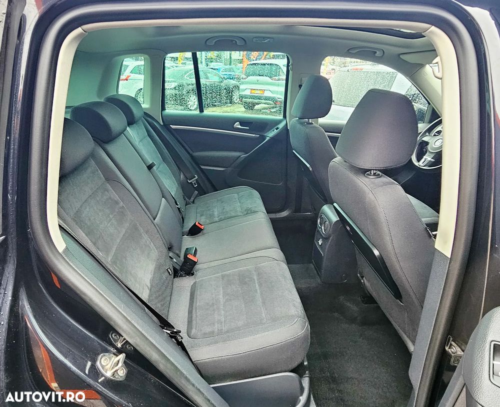 Volkswagen Tiguan - 14