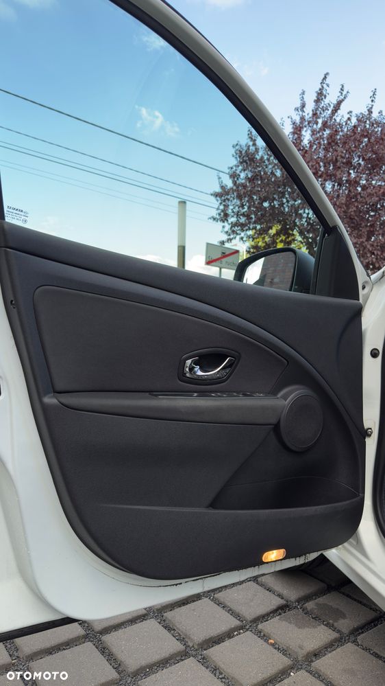 Renault Megane 1.5 dCi Intens - 25