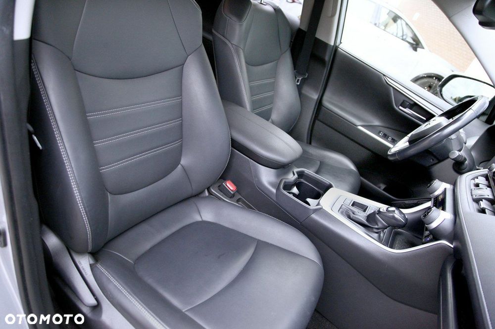 Toyota RAV4 - 21