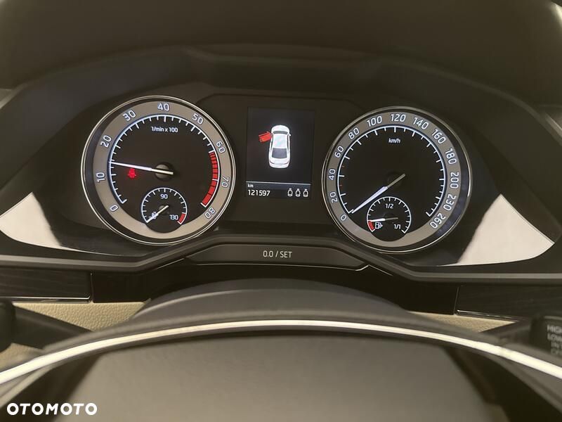 Skoda Superb - 14