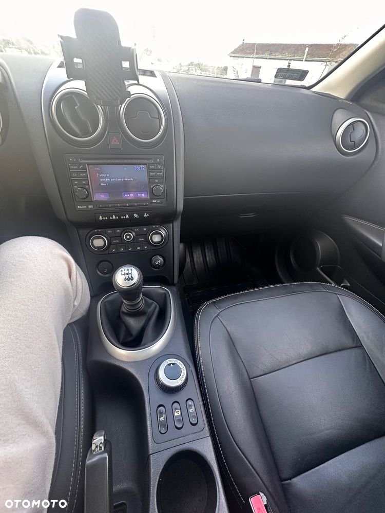 Nissan Qashqai+2 2.0 dCi 4x4 Tekna - 30