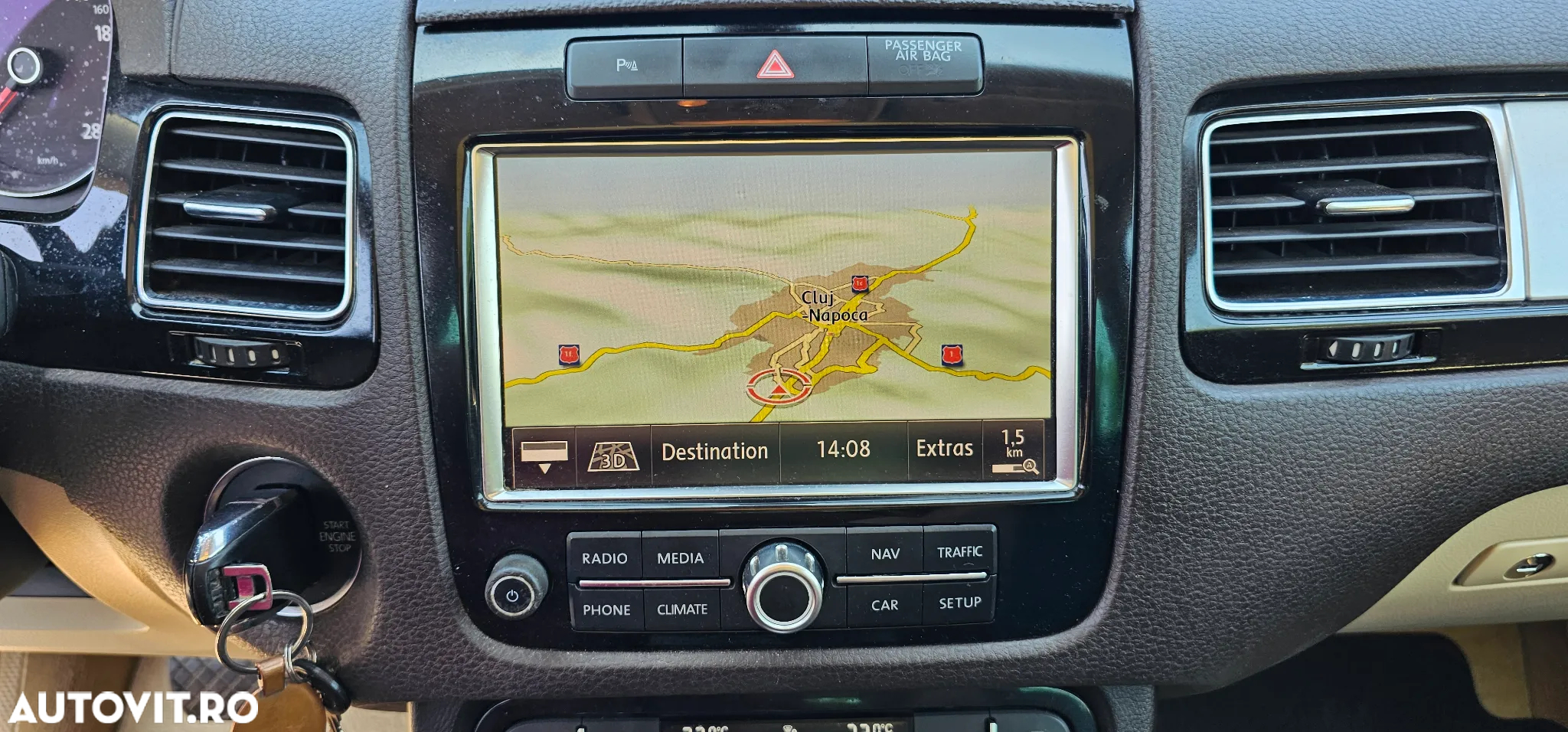 Volkswagen Touareg 3.0 V6 TDI BMT - 11
