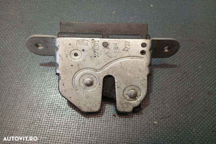 Broasca hayon 55701971 55701971 Opel Corsa D [2006 - 2011] Hatchback - 2