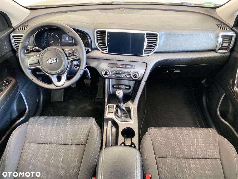 Kia Sportage 1.6 GDI 2WD Attract - 11