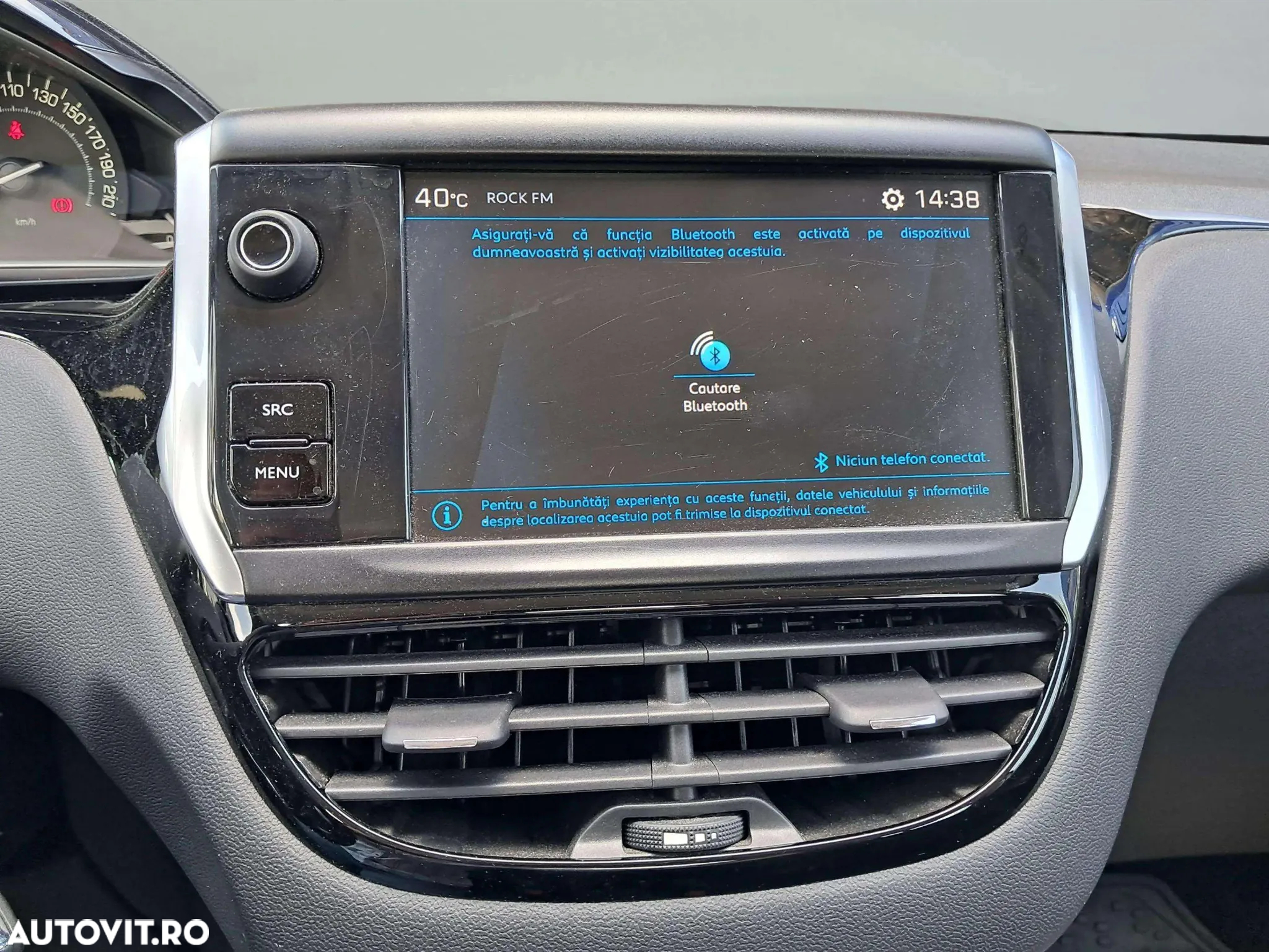 Peugeot 208 1.2 L PureTech Active - 13