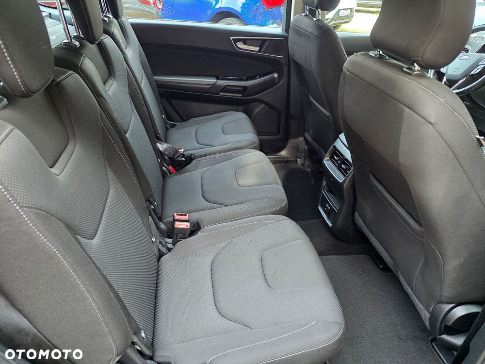Ford S-Max - 17