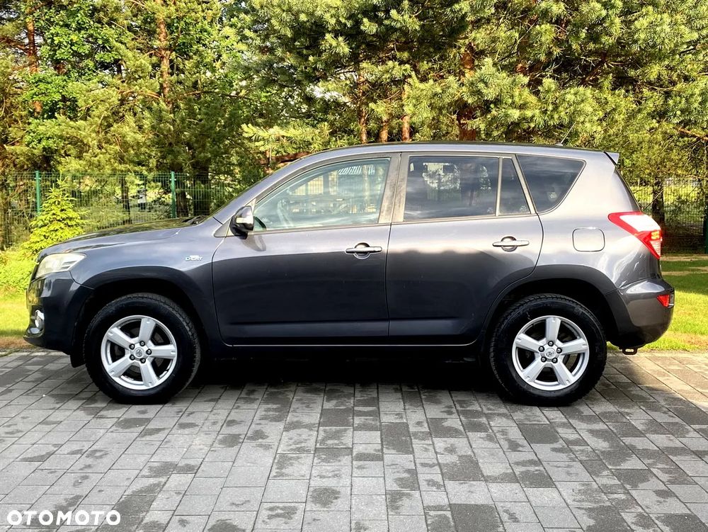 Toyota RAV4 2.2 D-CAT Premium - 4