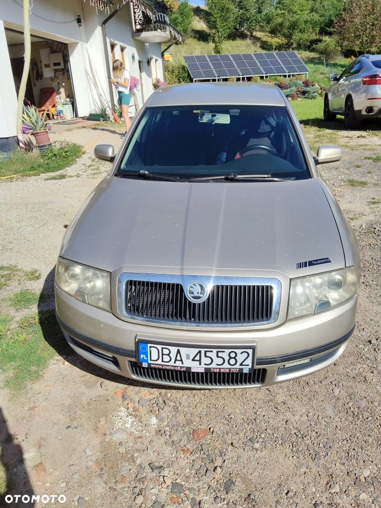 Skoda Superb - 4