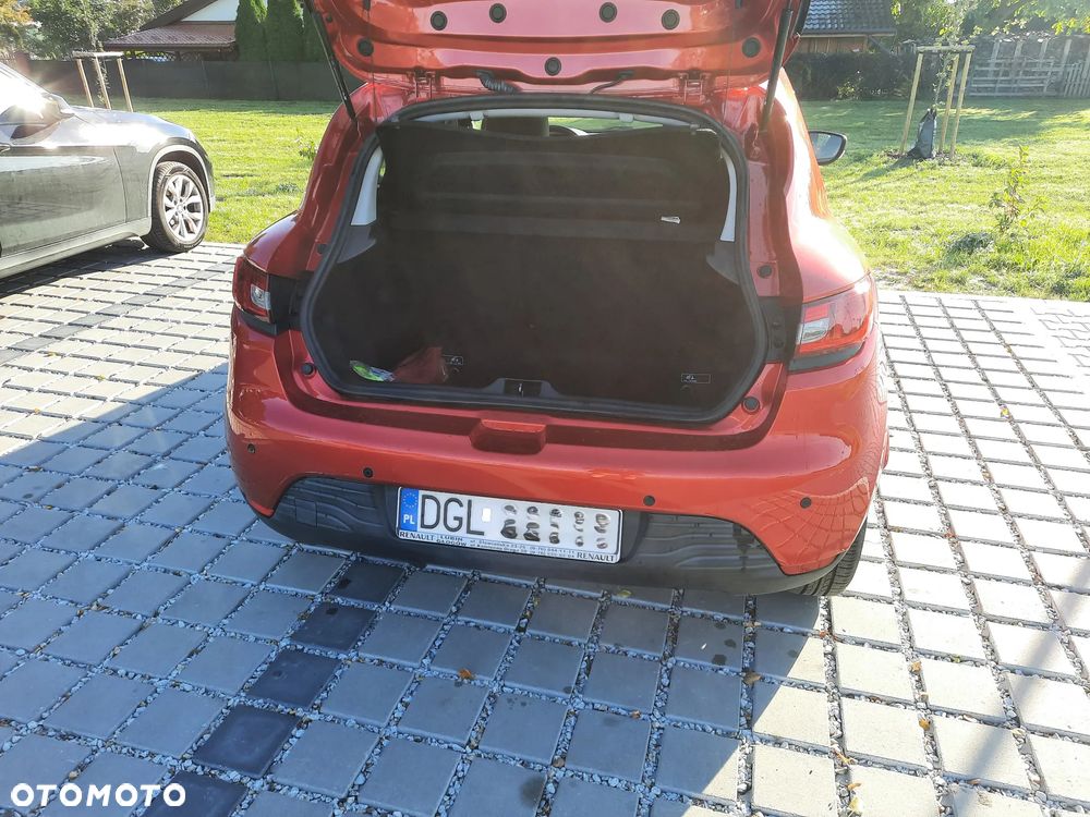 Renault Clio - 10