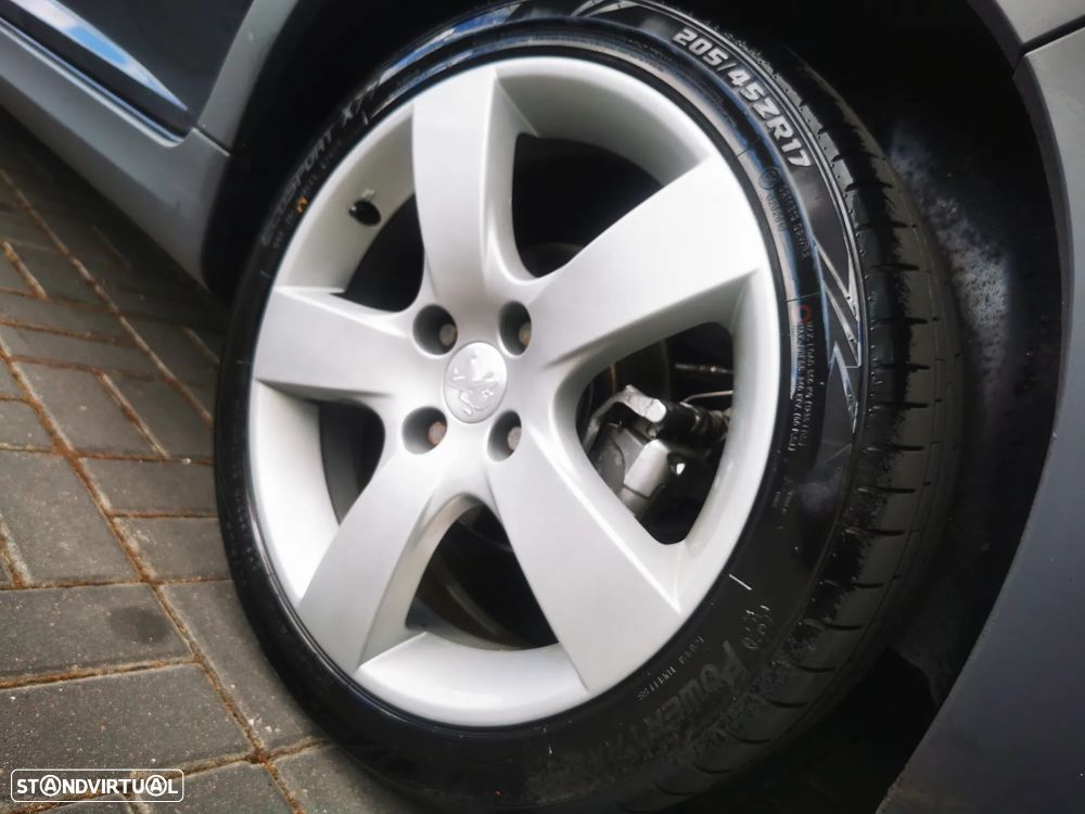 Peugeot 207 SW 1.6 HDi Outdoor FAP - 15