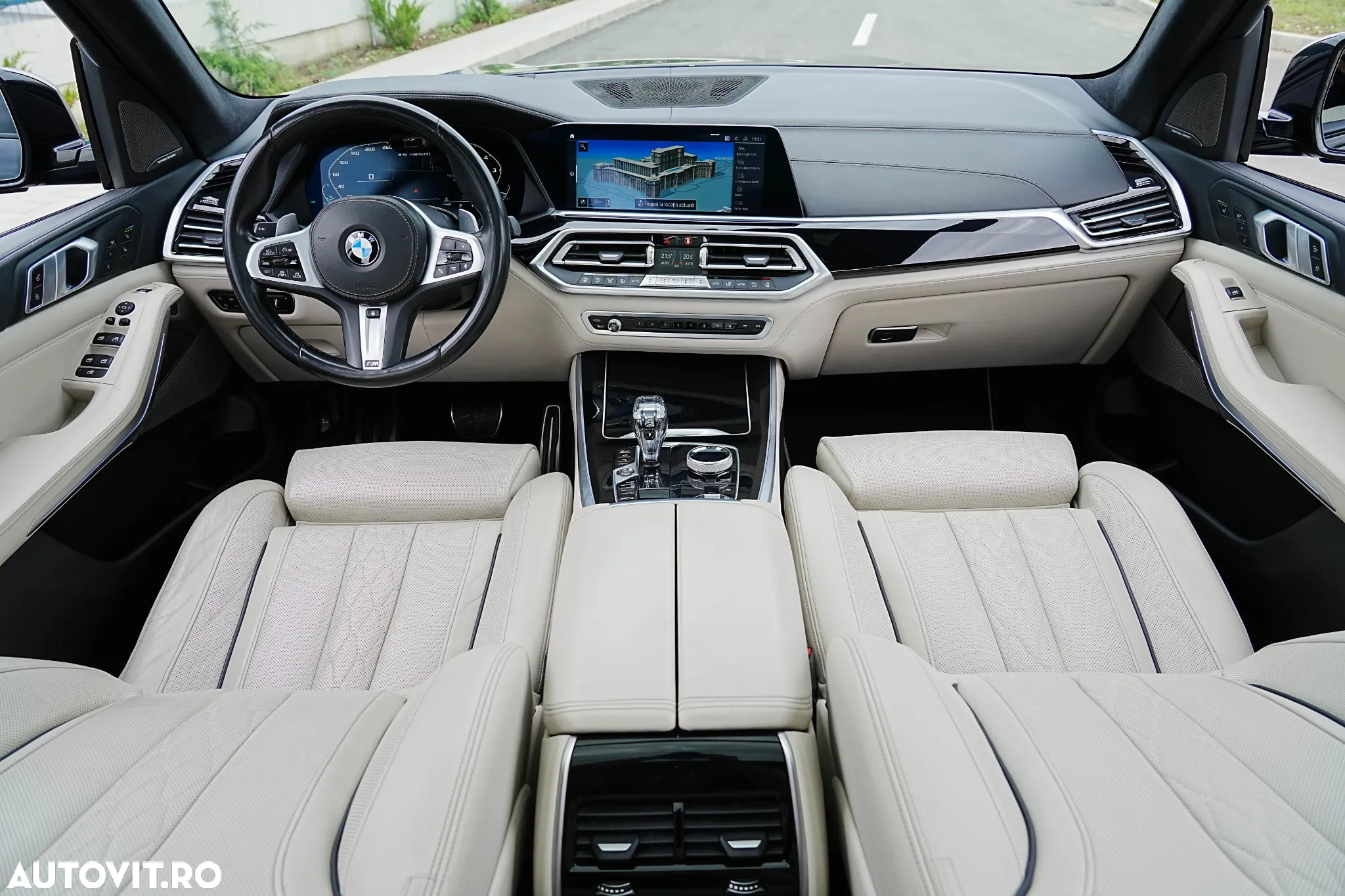 BMW X5 M M50i - 9