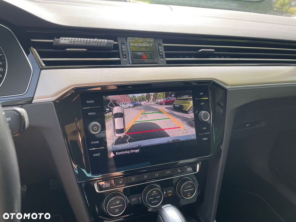 Volkswagen Passat 2.0 TSI Elegance DSG - 19